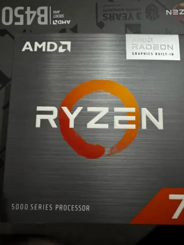 Ryzem 7 5700g