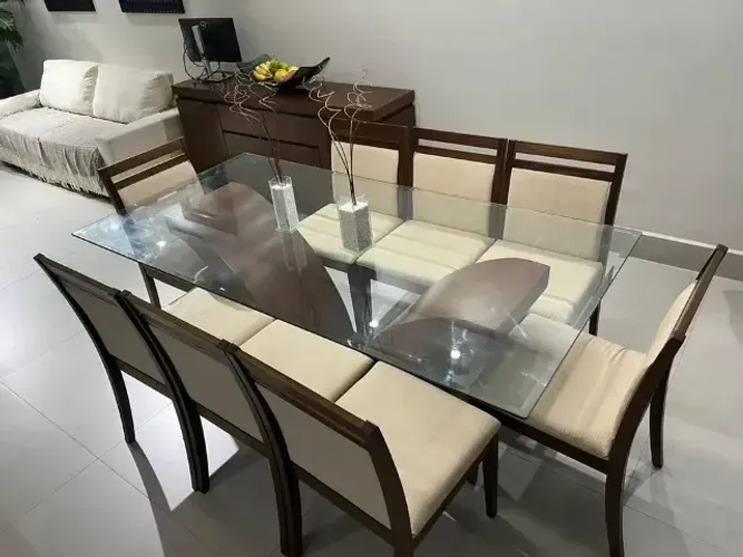mesa de jantar 8 lugares , cadeiras e mesa