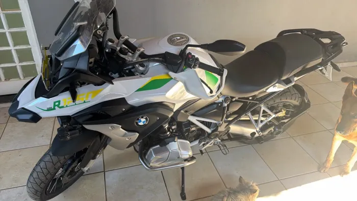Gs1250