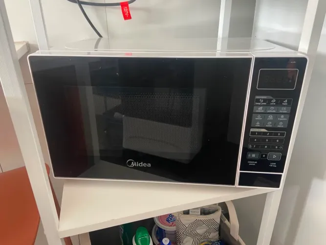 Microondas 20L