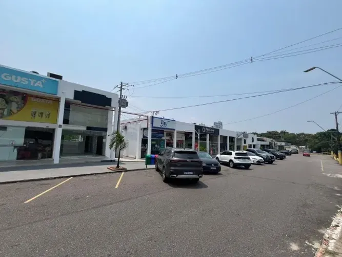 Alugo Sala Comercial Dom Pedro - Centro Comercial Le bon Marchê