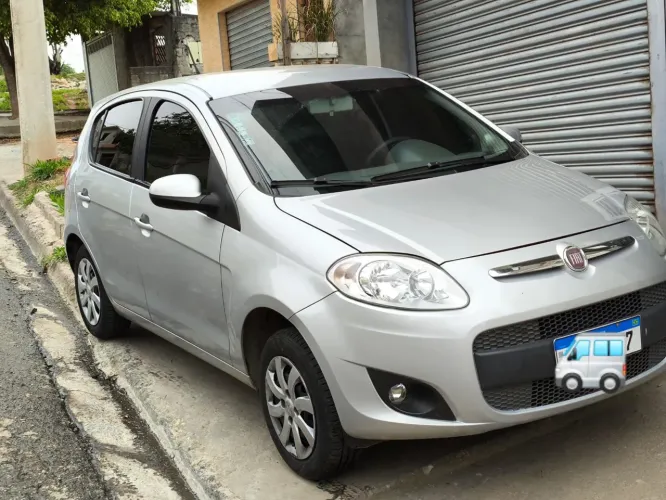 Fiat Palio Attractive 1.0 EVO Fire Flex 8V 5P 2014