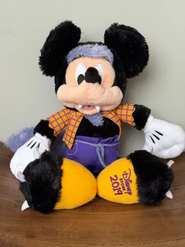 Pelúcia Mickey Halloween - original Disney Store. 