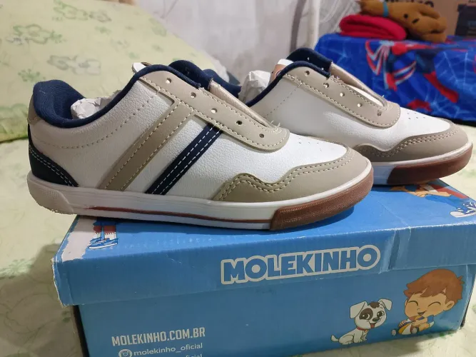 Vende -se tênis infantil masculino