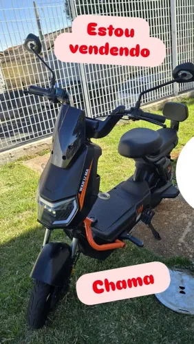 Scooter elétrica 