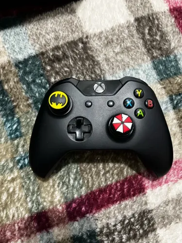 Controle XBOX usado por 7 dias