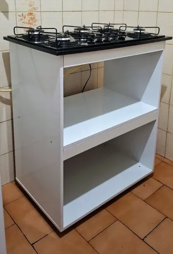 Vendo Cooktop 5 bocas com armário, 3 meses de uso, motivo: mudança