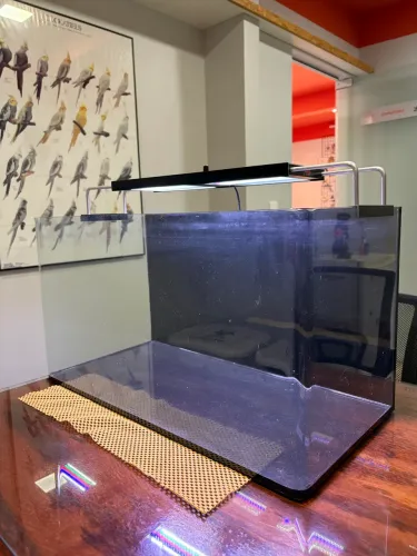 AQUÁRIO BORDA CURVA OCEAN TECH 64L
