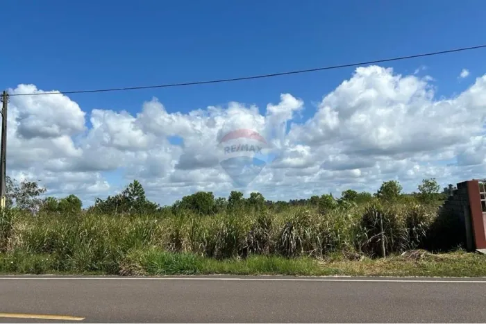 Terreno de 866m² na BA-001 em Mucuri