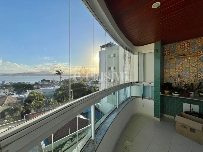 Apartamento 2 dormitórios e vista mar no Bom Abrigo
