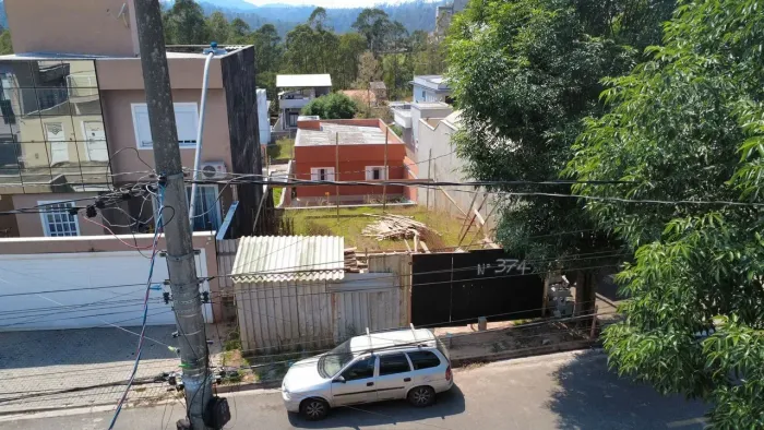 TERRENO À VENDA NO PORTAL DOS IPÊS - CAJAMAR