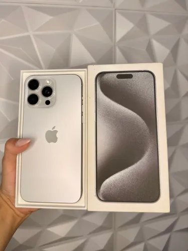 iPhone 15 Pro Max 256GB (White Titanium)
