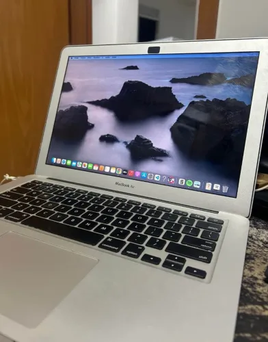 MacBook Air 13" (2015)