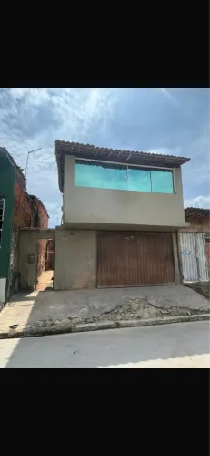 Excelente Casa em Riacho Doce de primeiro andar, em frente ao posto de saúde novo.