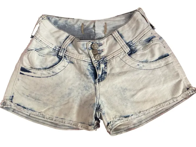 Short jeans