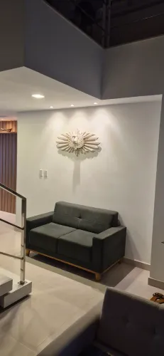 Vendo Sofá Tecido em Linho - Clássico