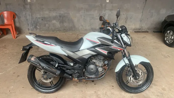 YAMAHA FAZER 250