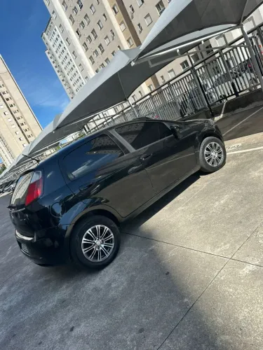 Fiat Punto Attractive 1.4 Fire Flex 8V 5P 2011