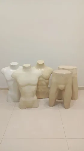 5 manequim masculino meio corpo