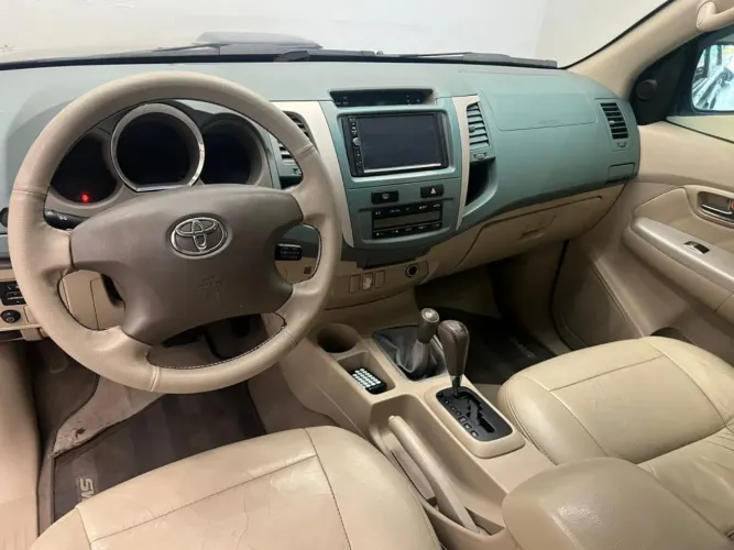 Toyota Hilux SW4 SRV D4-d 4X4 3.0 TDI Dies. AUT 2008