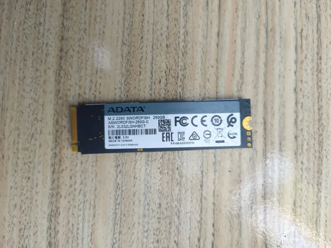 Nvme 256GB R$200,00 e 512GB R$ 400,00 , todos tentando saúde 100%