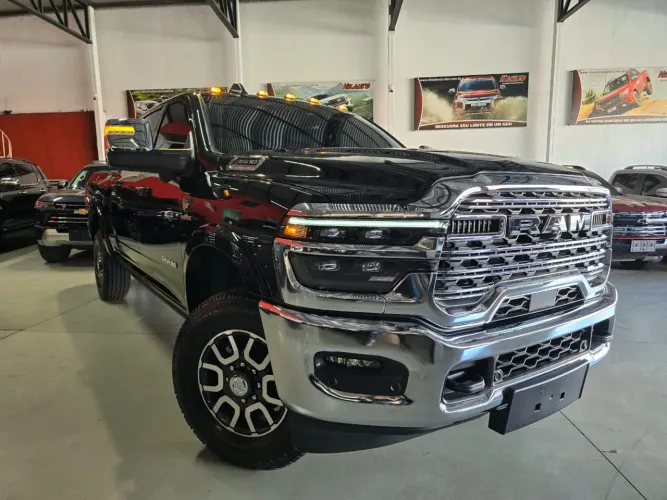 Ram 3500 Limited Longhorn 6.7 TB CD Diesel 2026