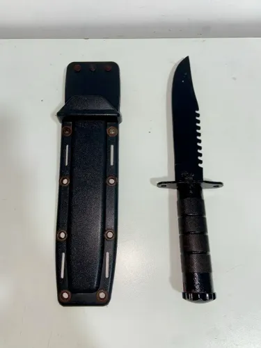 Faca Survival Taue HK-205 com Bainha e Compartimento no Cabo