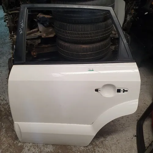Porta traseira esquerda hyundai tucson
