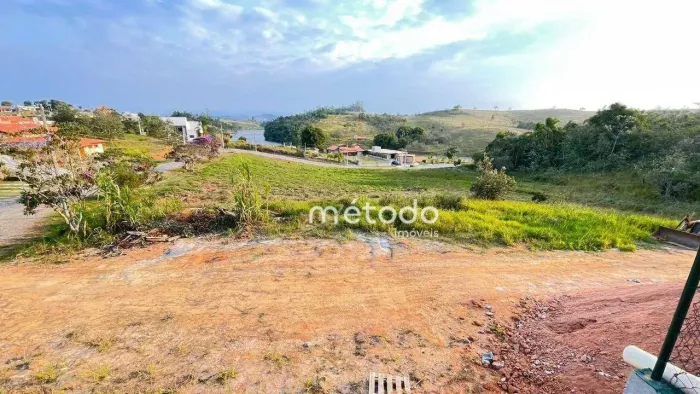 Terreno à venda, 1108 m² por R$ 335.000,00 - Condomínio Lago Dourado - Jacareí/SP