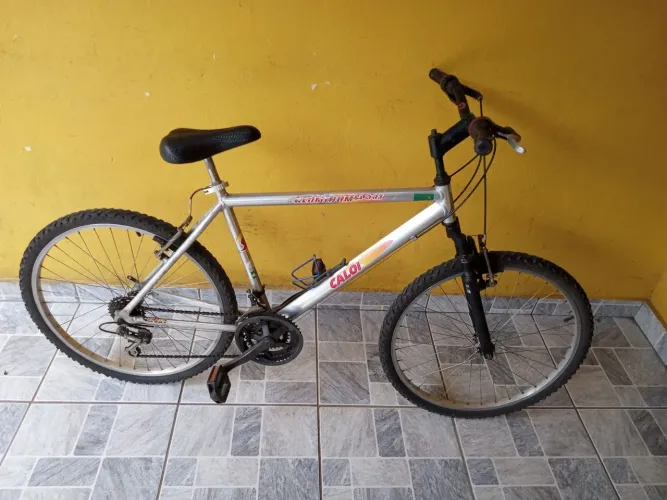 Bicicleta Caloi aro 26 alumínio