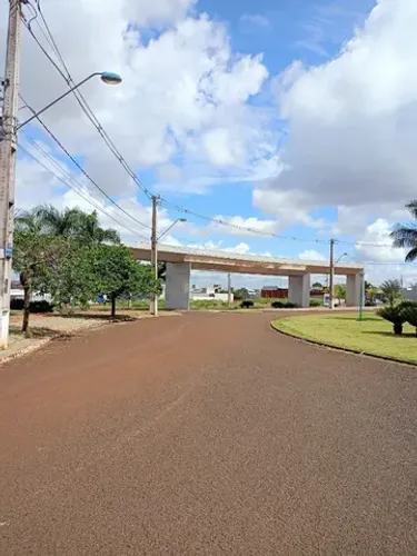 Vende terreno Comercial no Jardim  Munique 