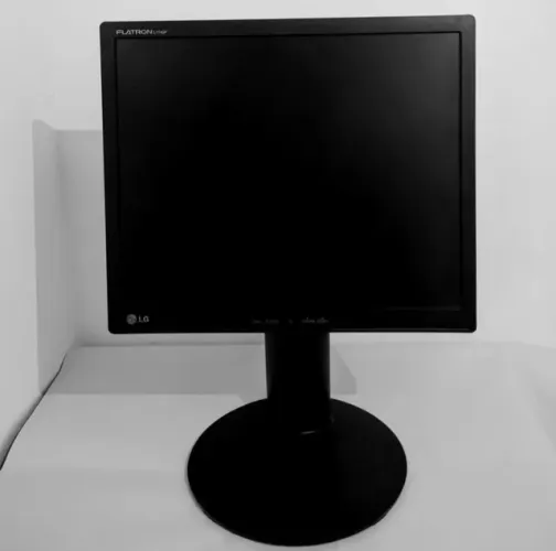 Monitor LG Flatron LP1742 17" Polegadas