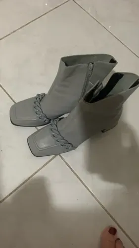 Bota linda de couro legitimo
