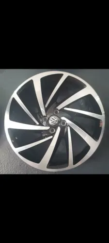 Rodas modelo Polo Virtus aro18 novas em até 10x de R$440,00 no cartão de crédito