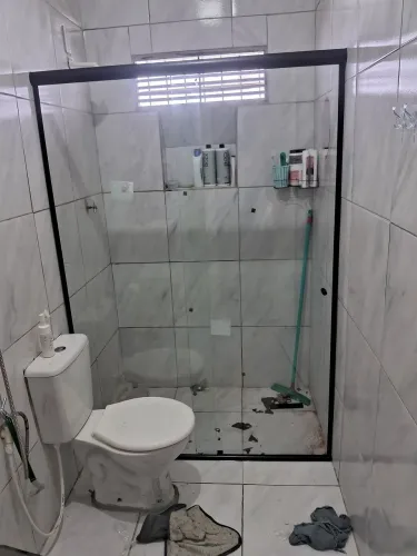 Box de vidro temperado para banheiro 300 R$ MT