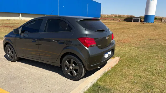 Chevrolet Onix Hatch LT 1.4 8V Flex Mec. 4P 2019