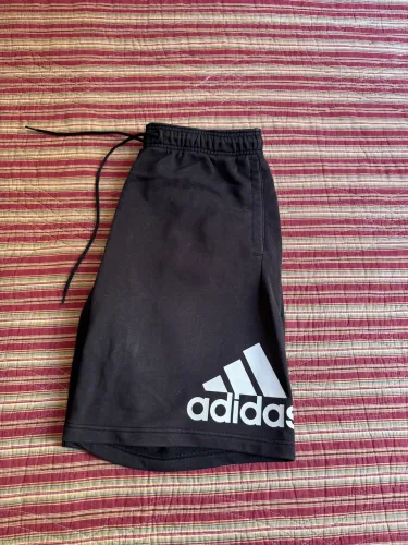 Bermudão moletom Adidas preto tamanho G