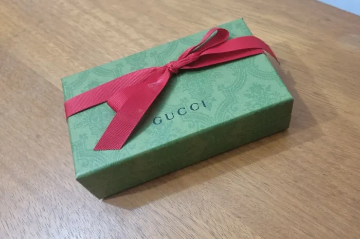 Caixa de Presente Gucci Vazia - Item para Colecionadores
