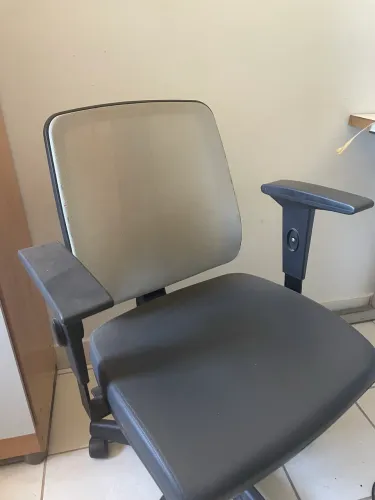 Cadeira de escritório 