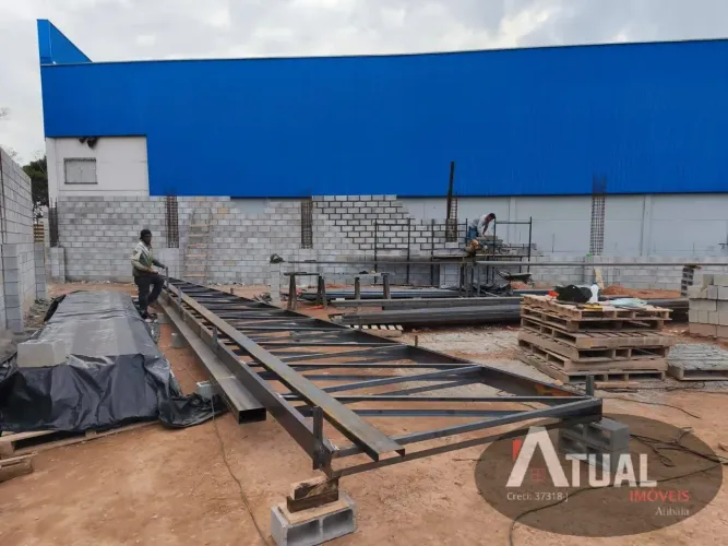 Galpão em construção para Industrias Terra Preta Mairiporã-SP