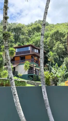 Casa para venda possui 540 metros quadrados com 4 quartos em Centro - Porto Belo - Santa C