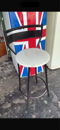 Banqueta alta 
