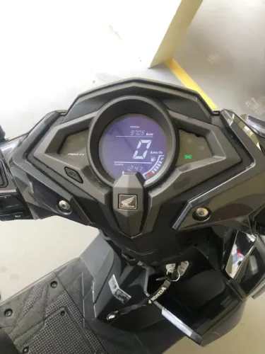 Honda automática baixa km!!! Aceito troca por moto!