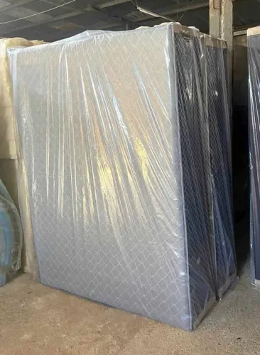 Box Casal Novo Enrolado no Plástico