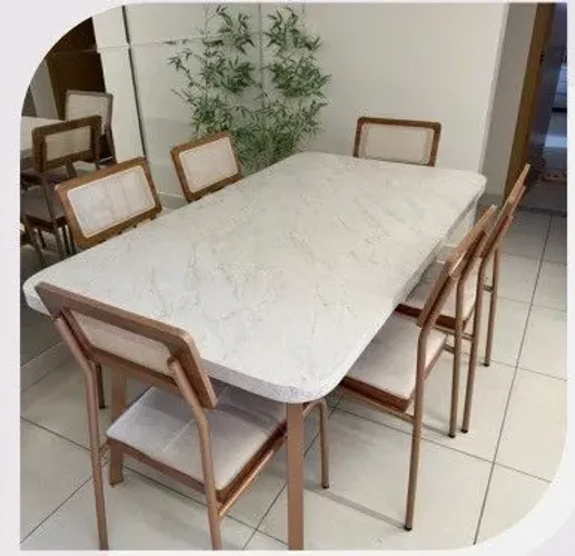 Mesa de jantar com 6 cadeiras