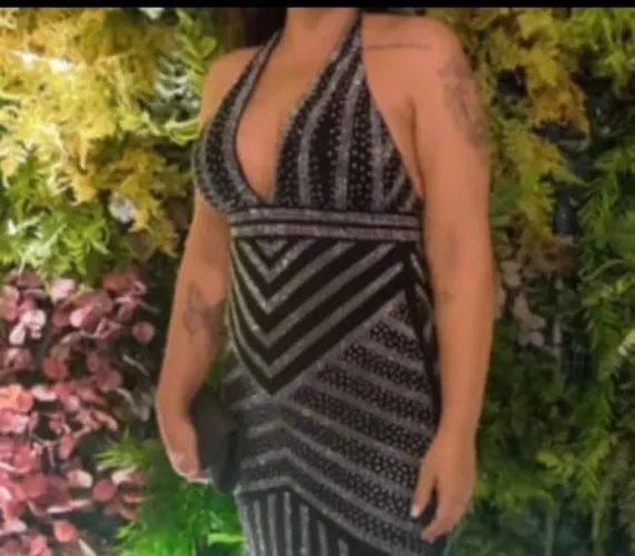 Vestido de festa preto e prata