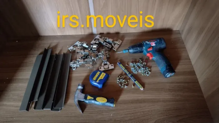 Montagem e desmontagem de guarda-roupa, armários, mesas, sofás e muito mais.
