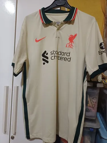 Camiseta retro  medidas largura 57 comprimento 76