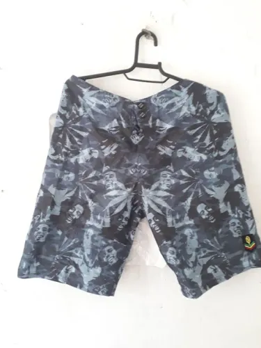 Shorts de Praia Masculino com Estampa de Reggae