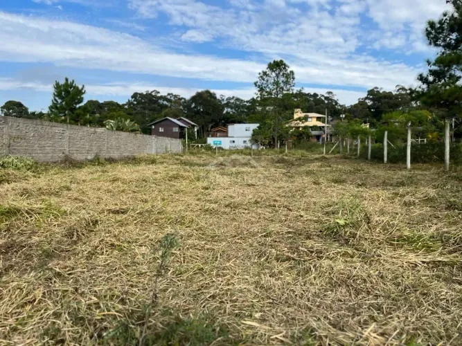 Terreno à venda no bairro Praia do Rosa - Imbituba/SC